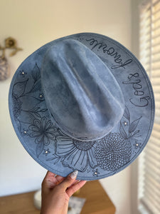 Médium Vegan Suede Cowgirl Hat- Gods Favorite