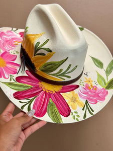 Medium Rounded Sunflower Straw Cowgirl Hat