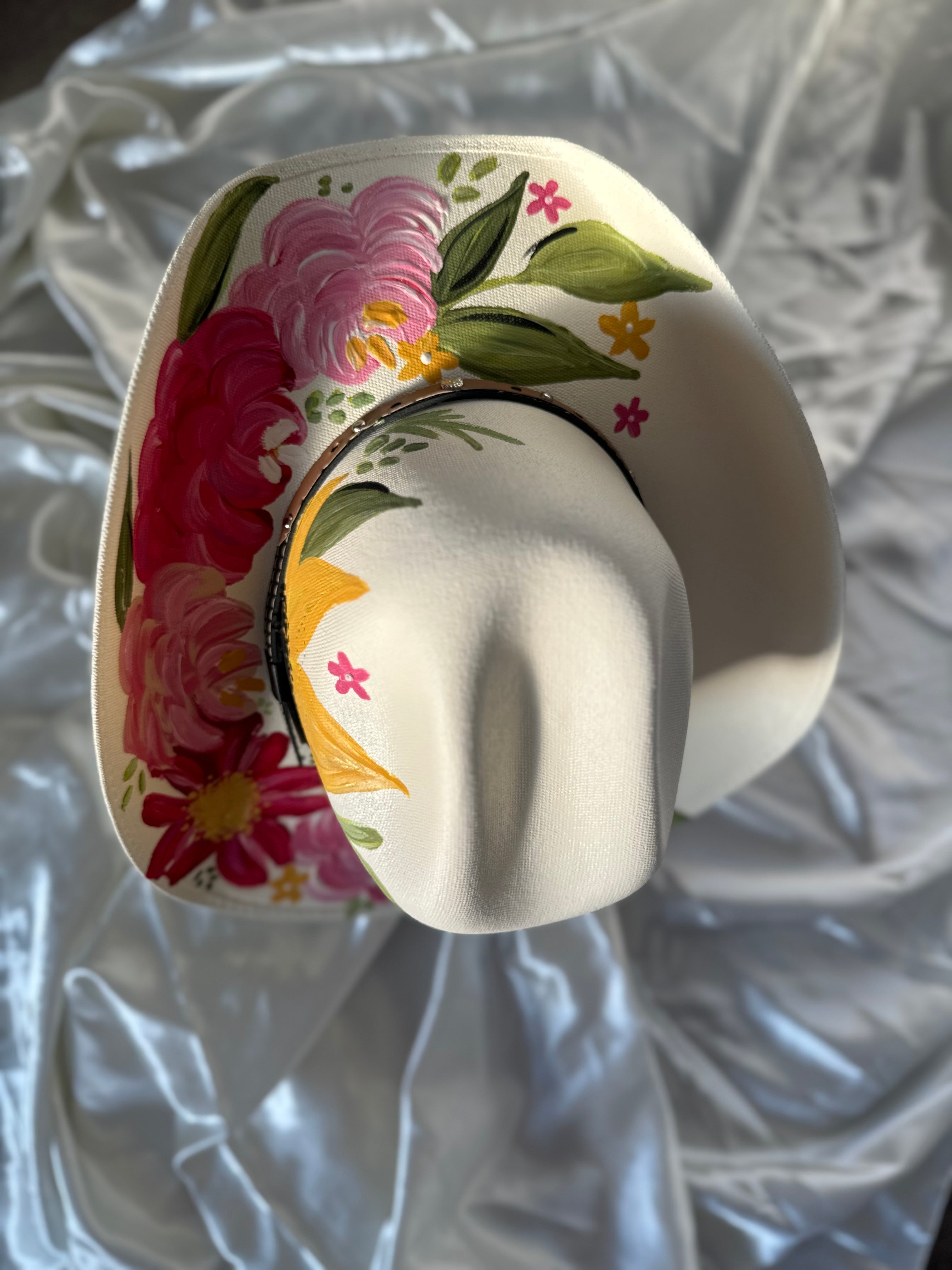 Medium Cowgirl Straw Hat