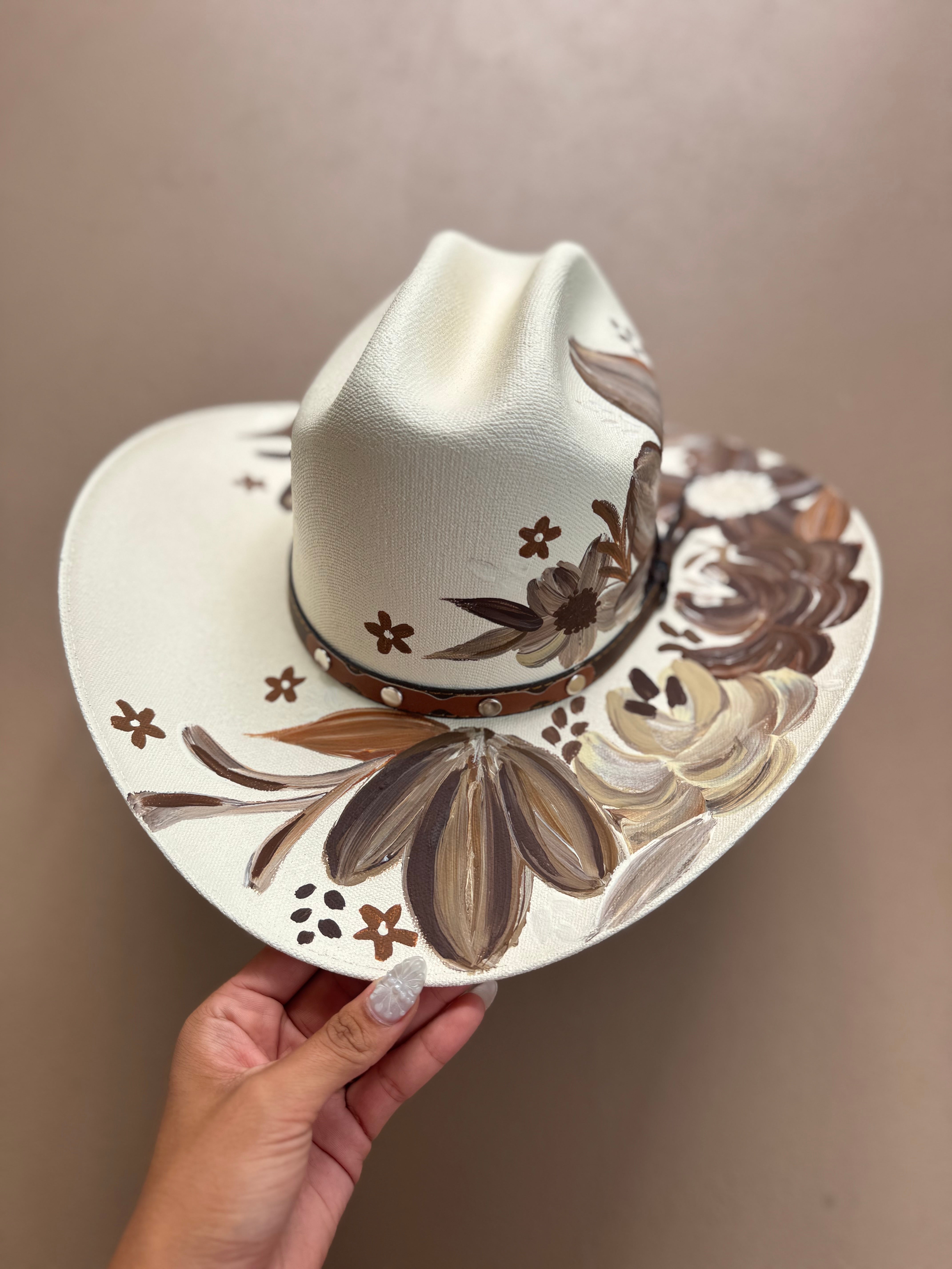 Medium Rounded Cafecito Straw Cowgirl Hat