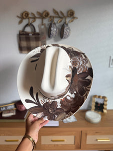Medium Rounded Cafecito Straw Cowgirl Hat
