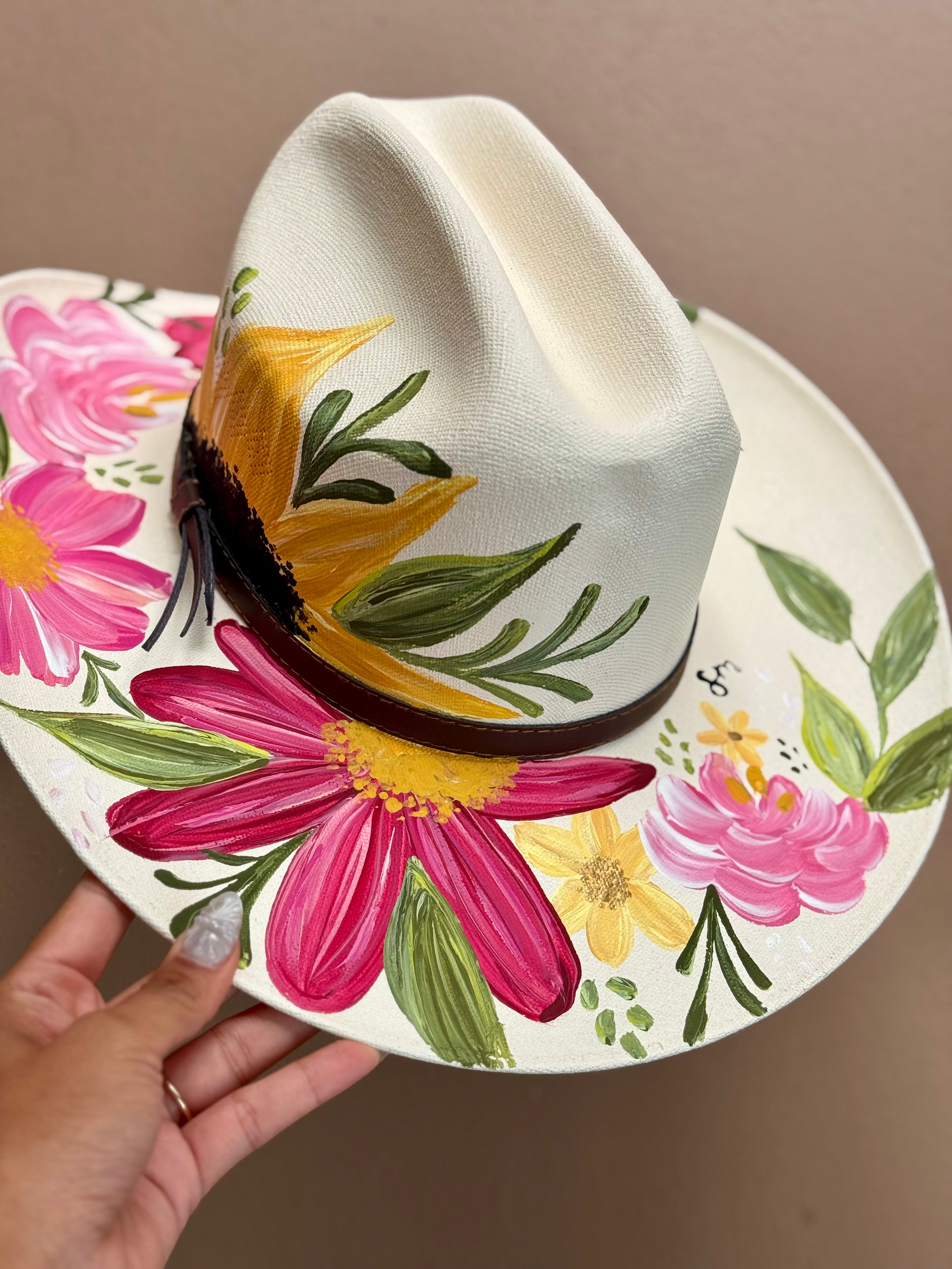 Medium Rounded Sunflower Straw Cowgirl Hat