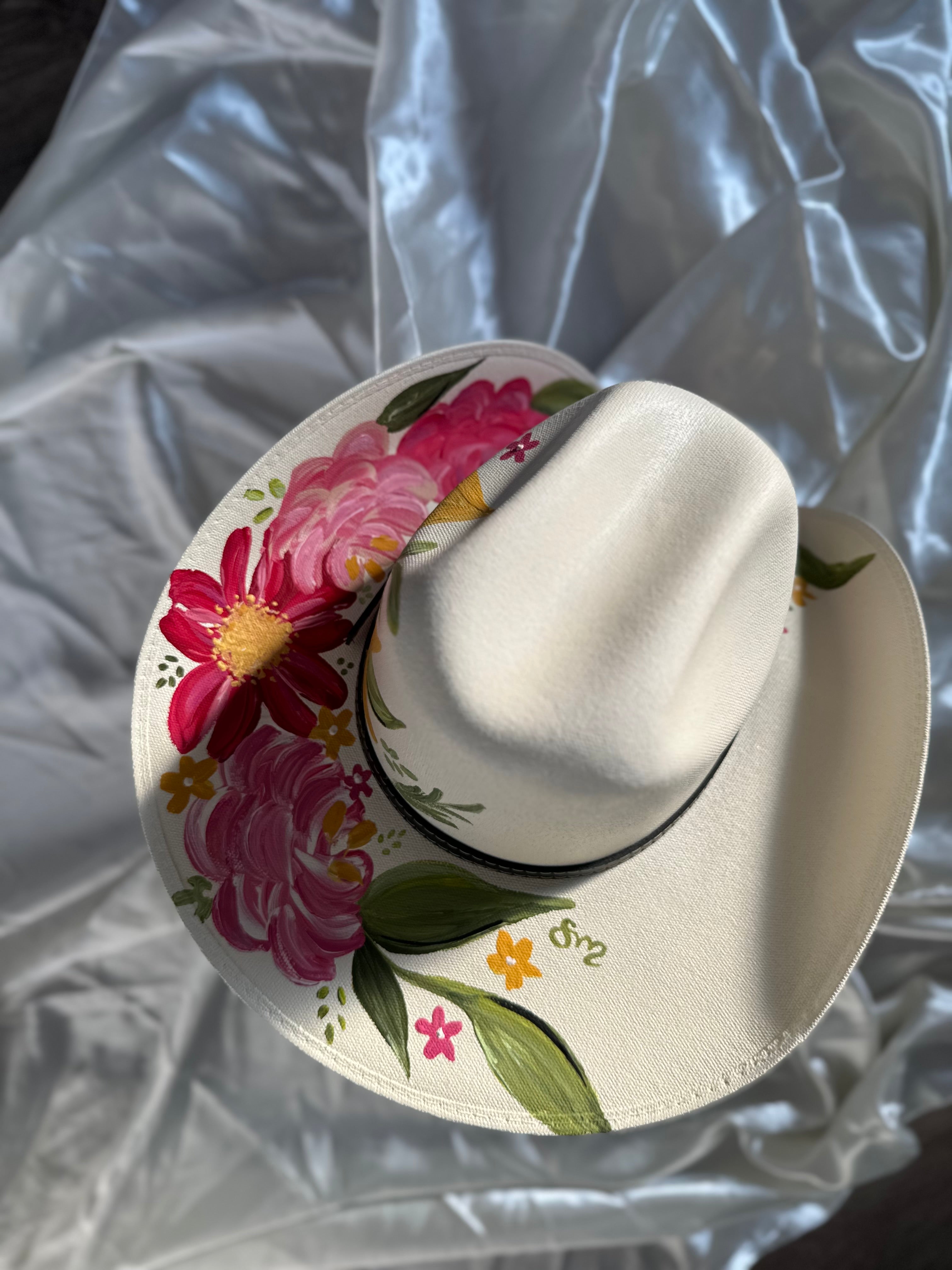 Medium Cowgirl Straw Hat