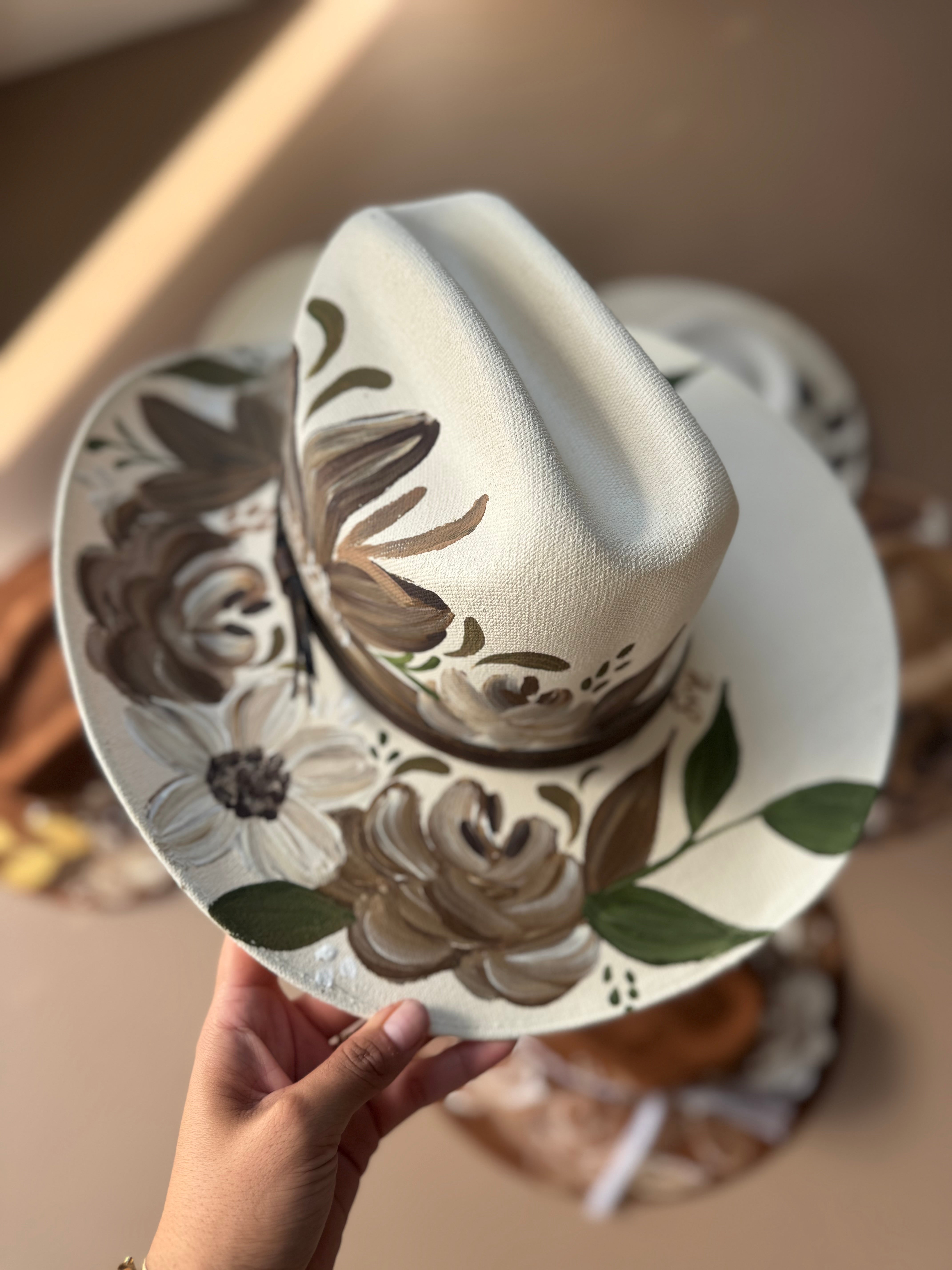 Medium Rounded Cafecito Straw Cowgirl Hat