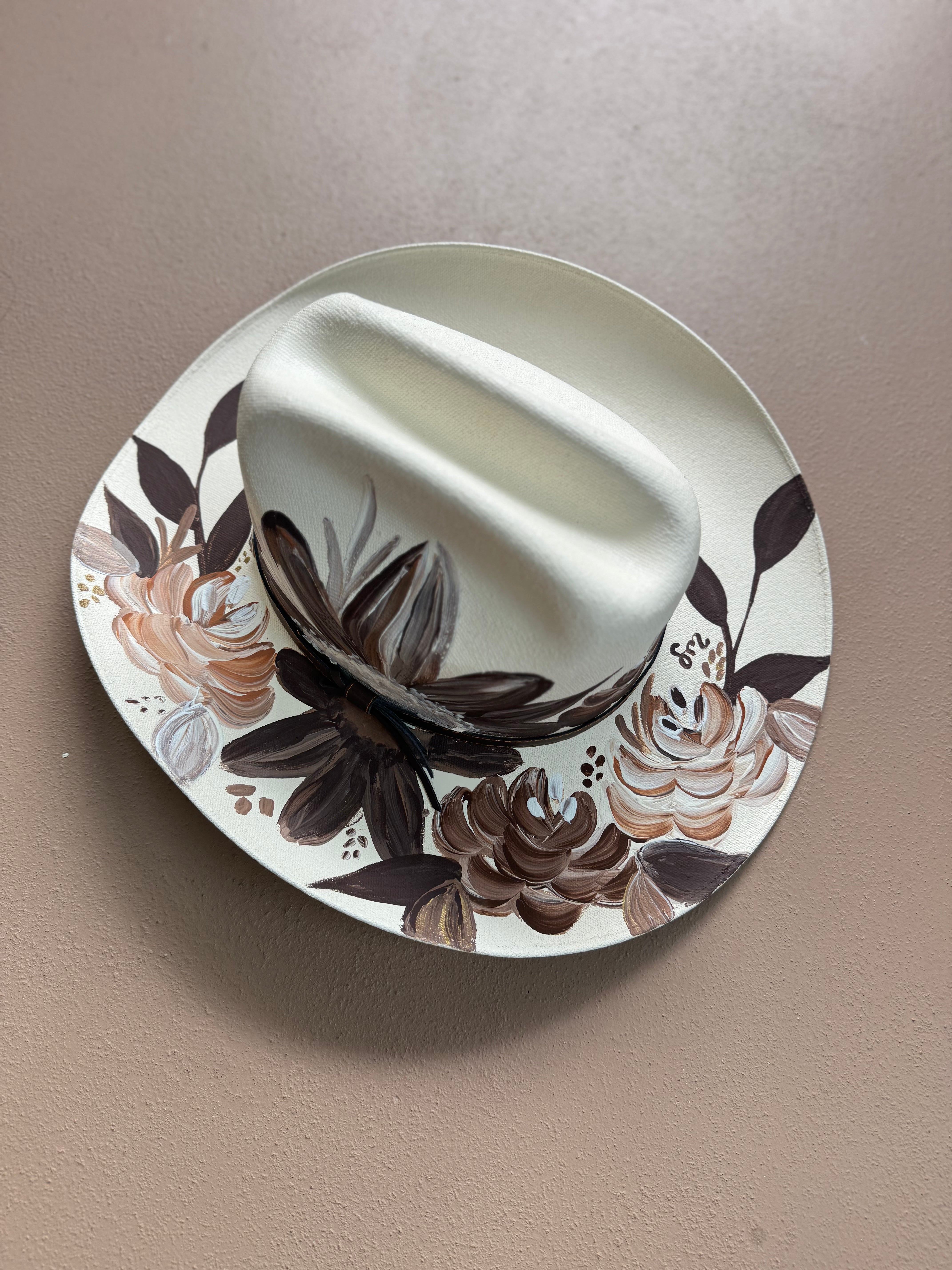 Medium Rounded Cafecito Straw Cowgirl Hat