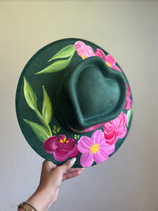Medium Heart Crown Hat in Verde Mexicano