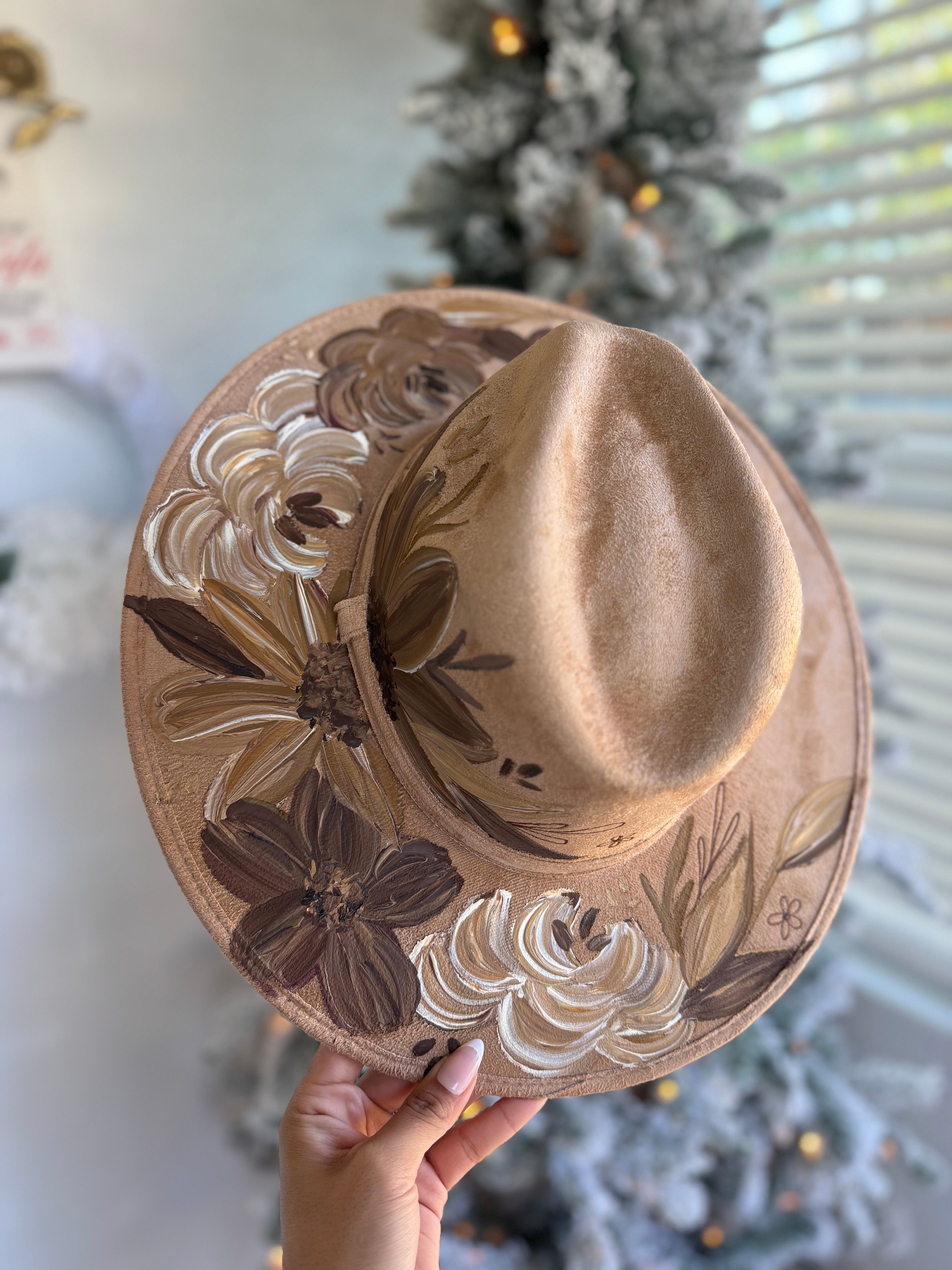 Medium Fedora in Beige