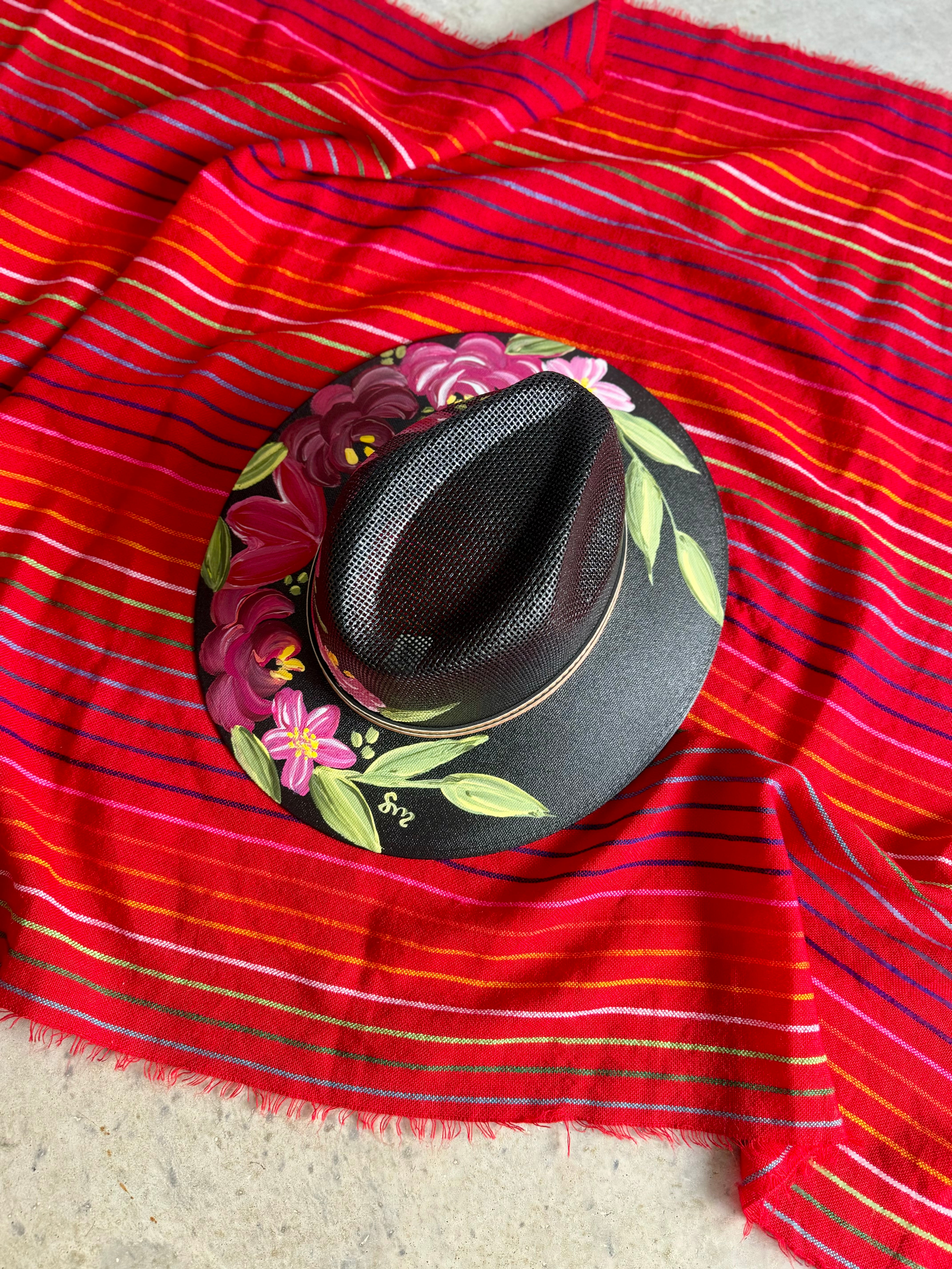 Medium Black Spring Straw Hat
