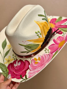 Medium Rounded Sunflower Straw Cowgirl Hat