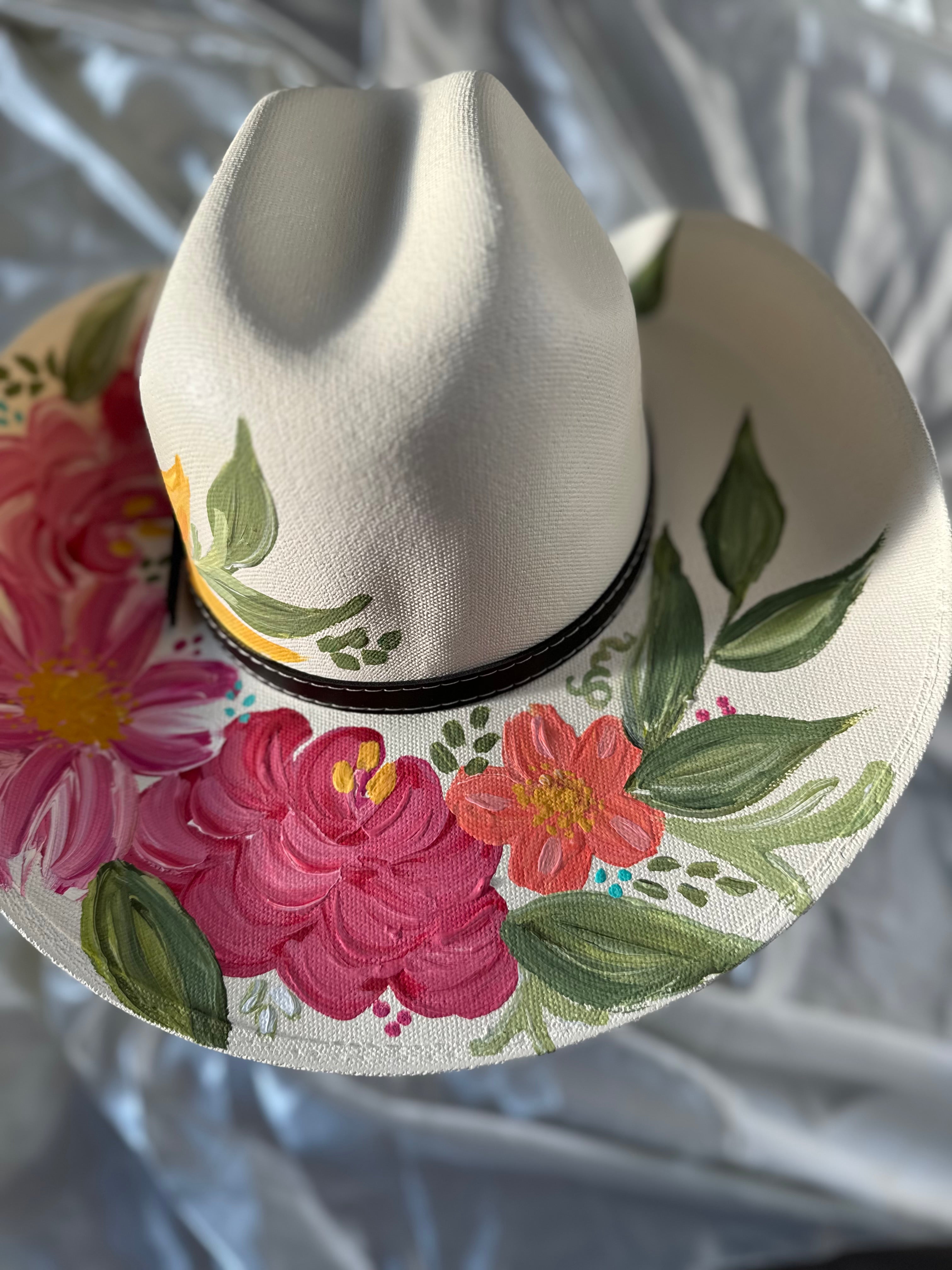 Medium Cowgirl Straw Hat